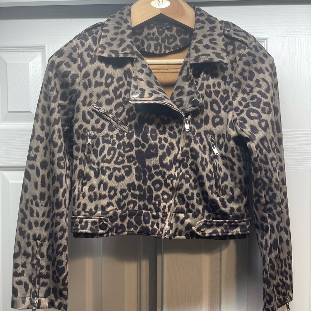 Fate Leopard Print Jacket Size S Asymmetrical Zipper And Zip Pockets